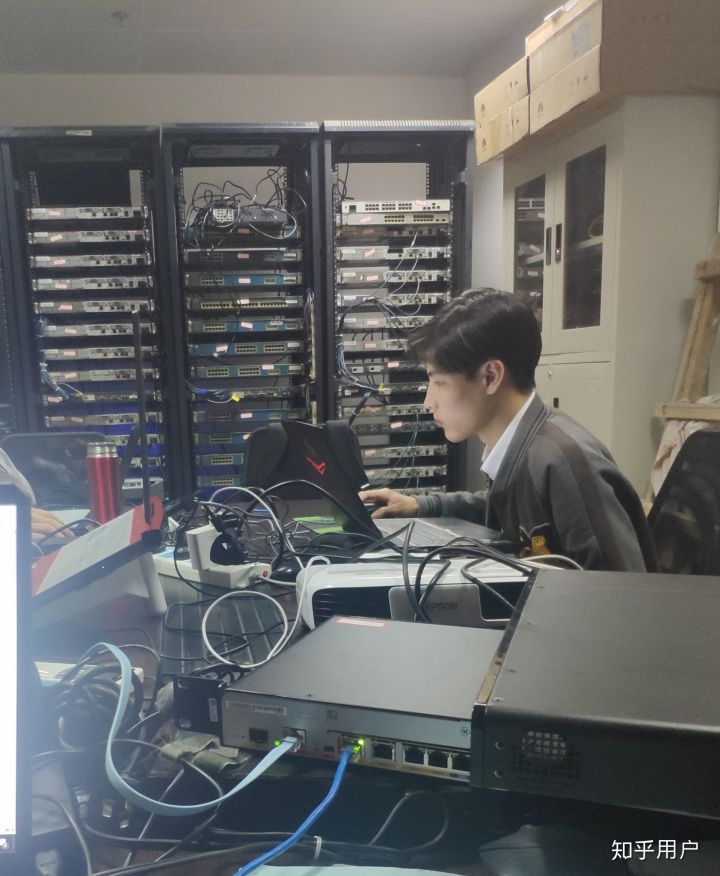 it姐妹技術論壇_it技術負責人崗位職責_it技術工程師