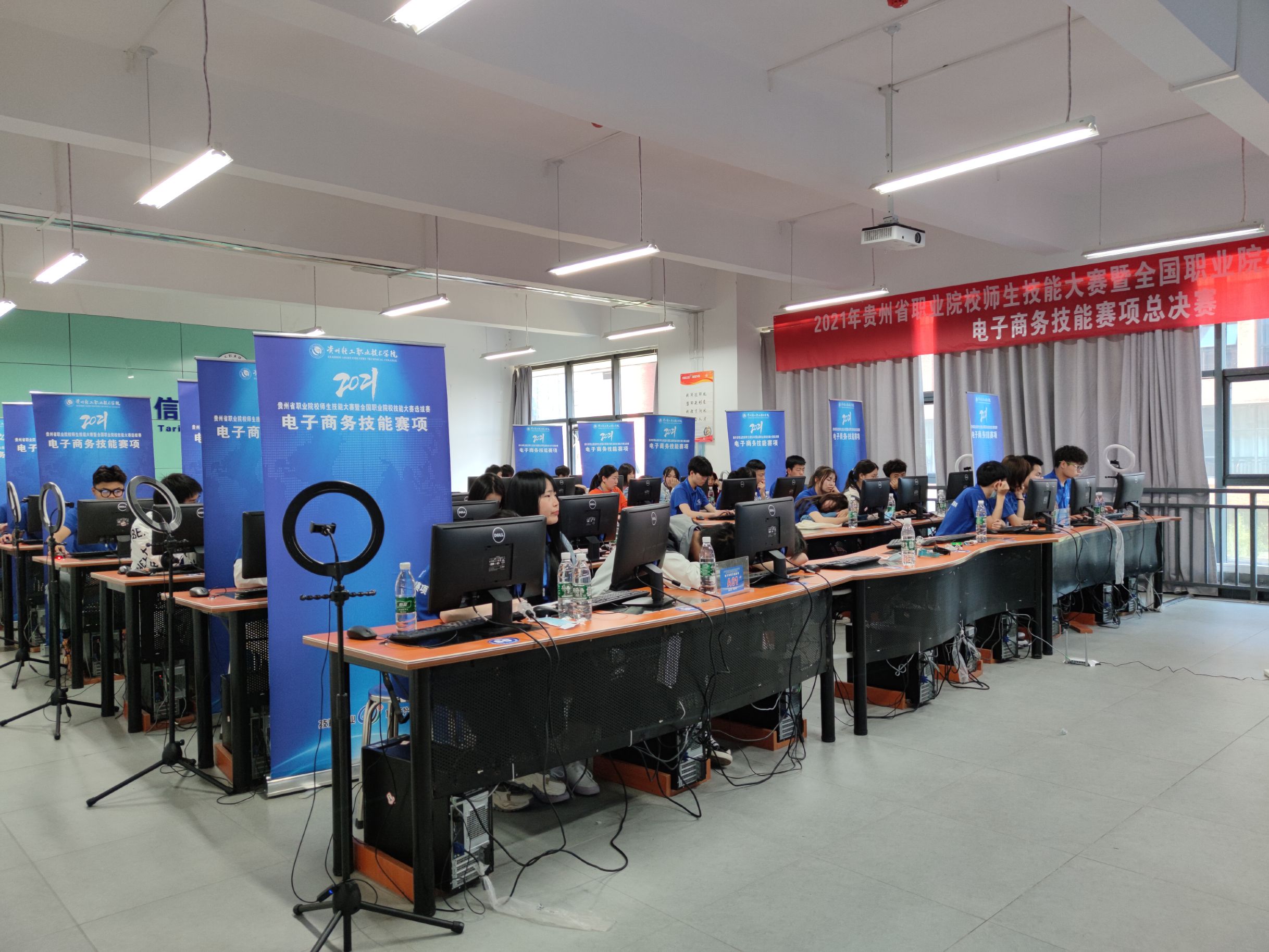 it服務(wù)商務(wù)素材_it技能服務(wù)_it服務(wù)管理體系